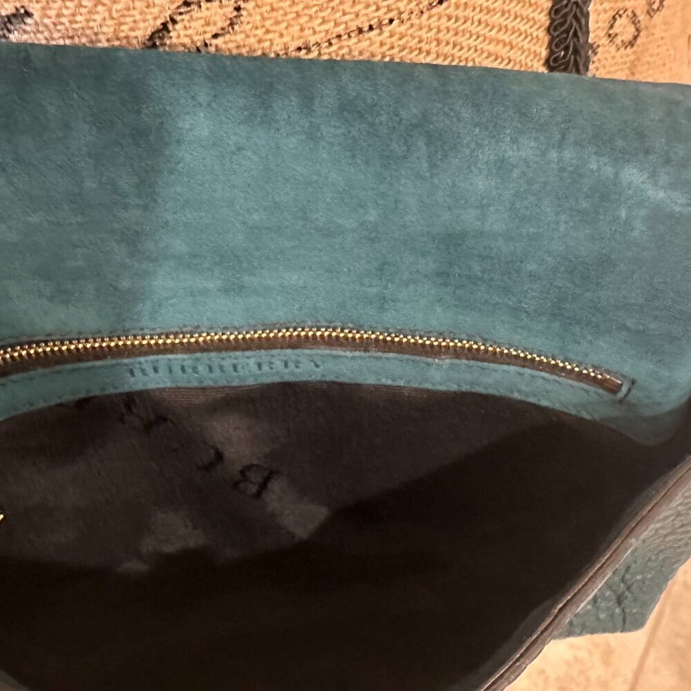 ✨ Authentic Burberry Mildenhall Crossbody Bag in Pebbled Leather - Deep Green ✨ - Picture 9 of 12